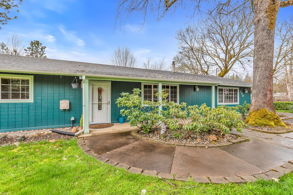 149 Queens Branch Rd, Rogue River, OR 97537 - photo 1