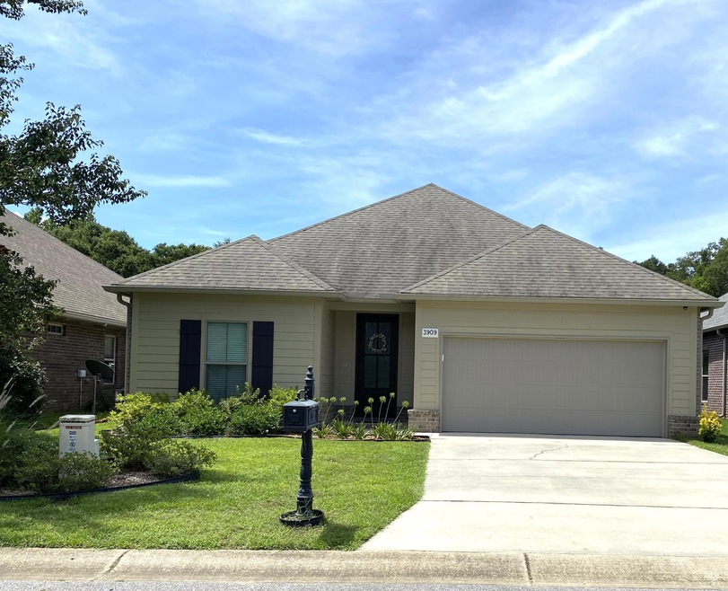 3909 Fielding Ct, Milton, FL 32571 - photo 1