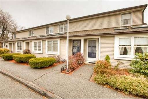 4 Goldenrod Ct unit 2, South Grafton, MA 01560 - photo 1