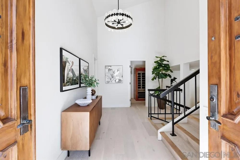 2003 Caminito Circulo Norte, La Jolla, CA 92037 - photo 1