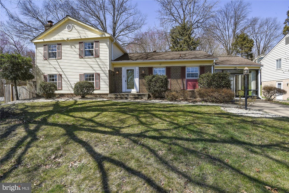 6836 Stoneybrooke Ln, Alexandria, VA 22306 - photo 1