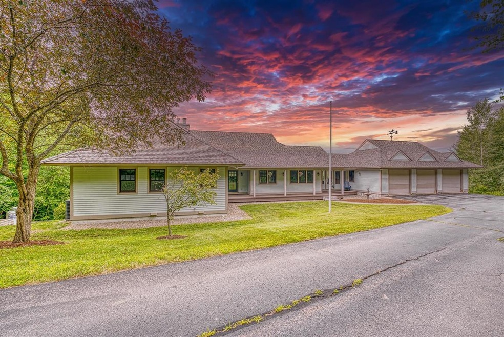 108 Ledgeside Ln, Plymouth, NH 03264 - photo 1