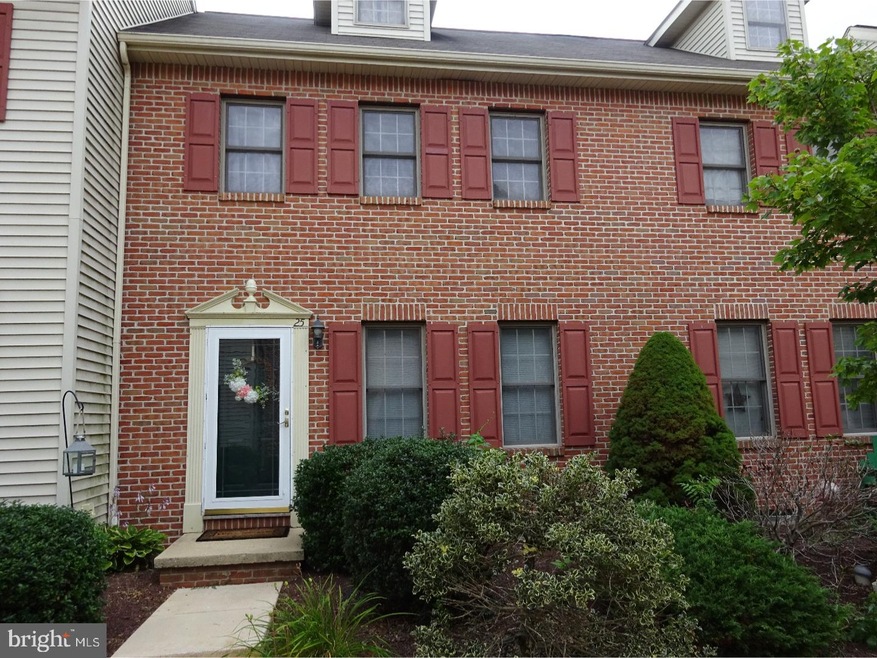 25 Weiser Ct, Womelsdorf, PA 19567 - photo 1