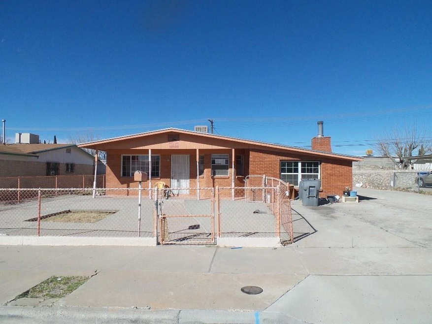 915 La Paz Dr, El Paso, TX 79915 - photo 1