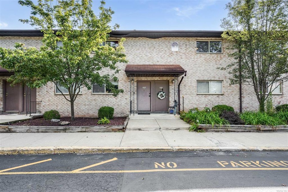 26 Cooper Rd unit 204, Poughkeepsie, NY 12603 - photo 1