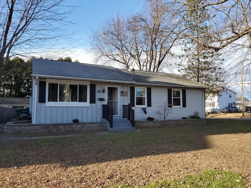 6 Duncan St, Chicopee, MA 01013 - photo 1