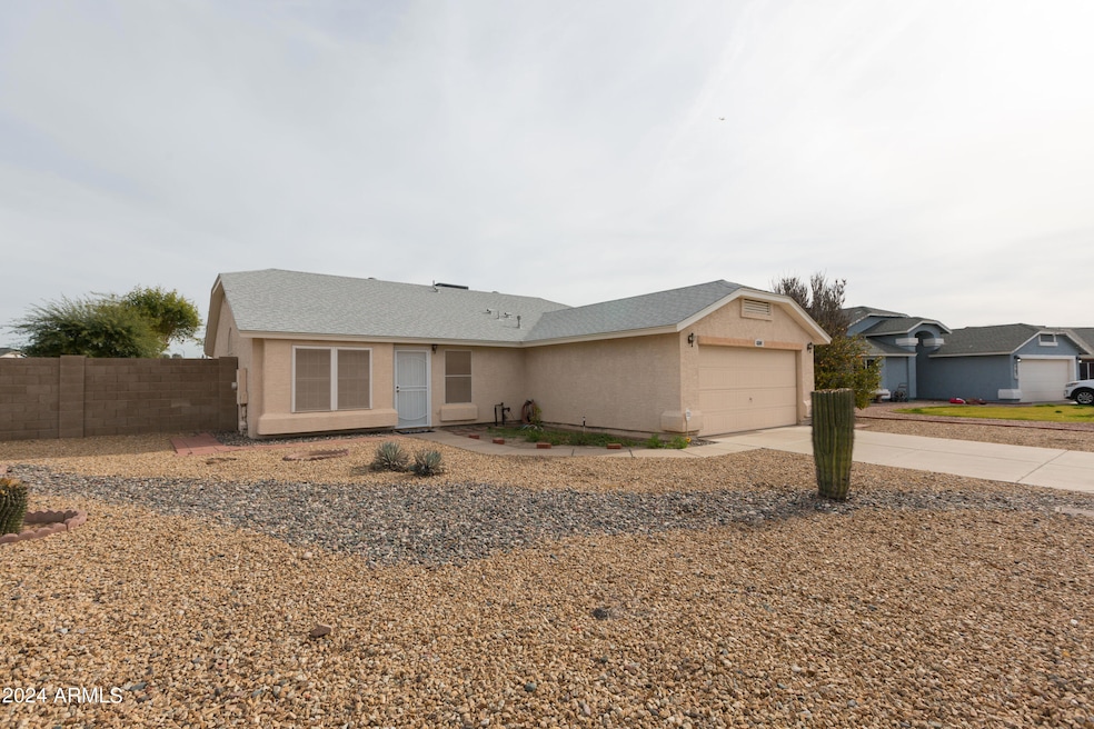 Great Glendale Location!