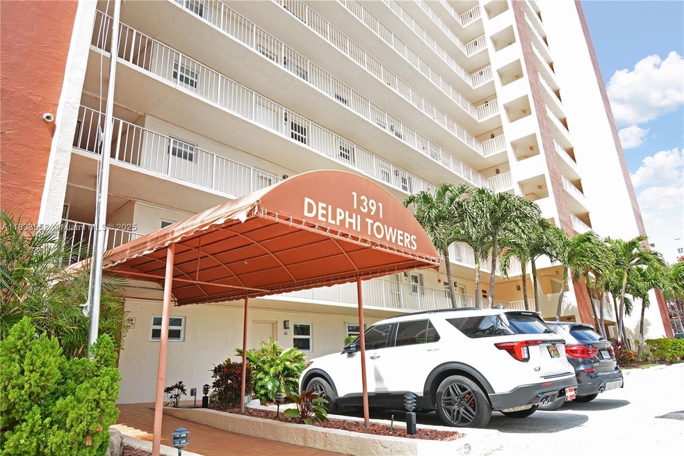 Delphi Towers unit 704, Pompano Beach, FL 33062 - photo 1