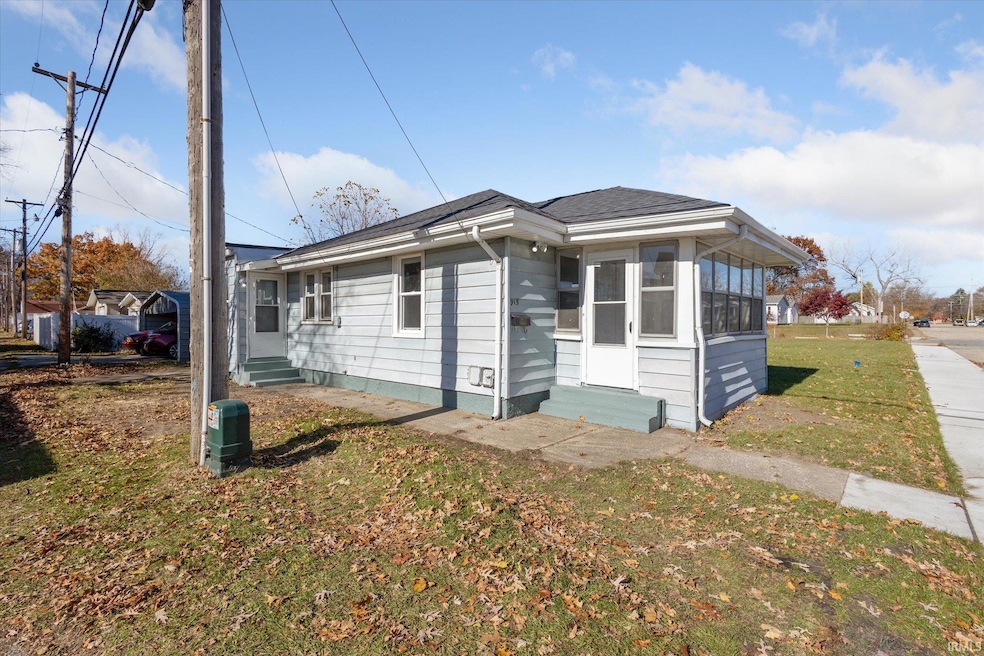 915 Forest Ave, Mishawaka, IN 46545 MLS 202342216