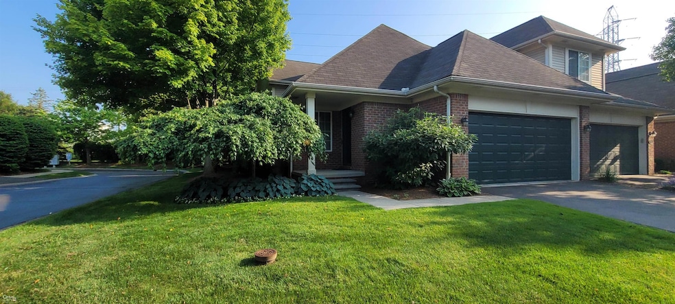 Duplex condo