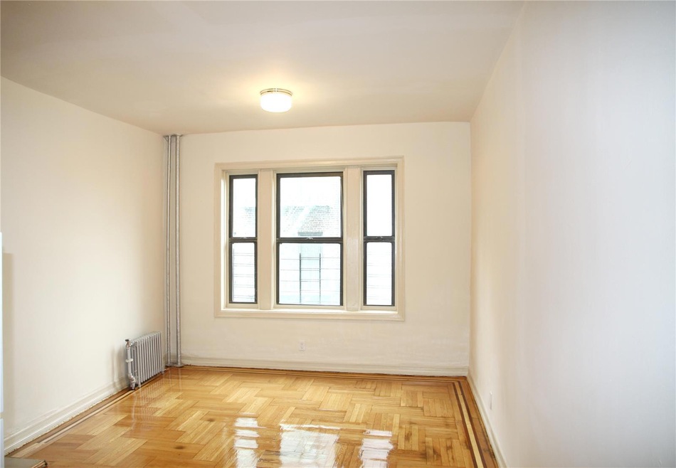 unlisted-address, Bronx, NY 10463 - photo 1