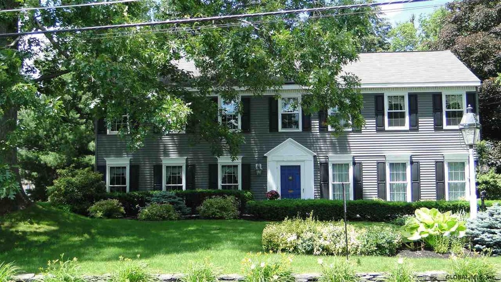 28 Marie Pkwy, Albany, NY 12211 - photo 1