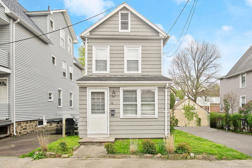 28 Jetland Place, Bridgeport, CT 06605 - photo 1