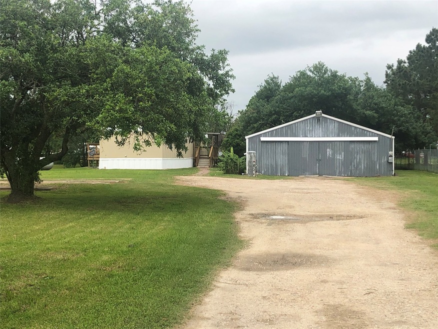 502 County Road 296, Alvin, TX 77511 - photo 1
