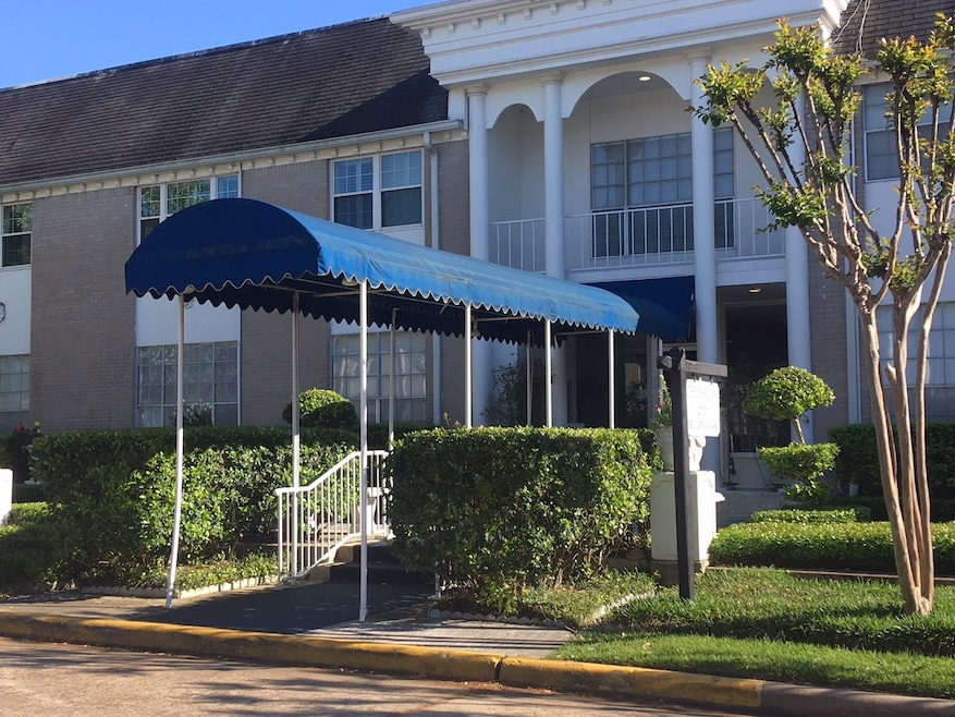 2701 Bellefontaine St unit B5, Houston, TX 77025 - photo 1