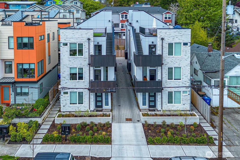 For Sale $694,000 • Co-Listing Agent