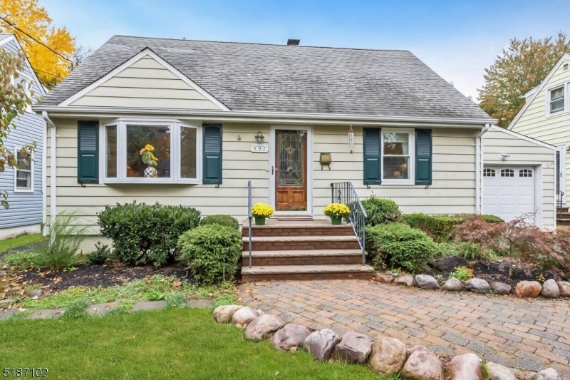 507 Warren St, Scotch Plains, NJ 07076 - photo 1