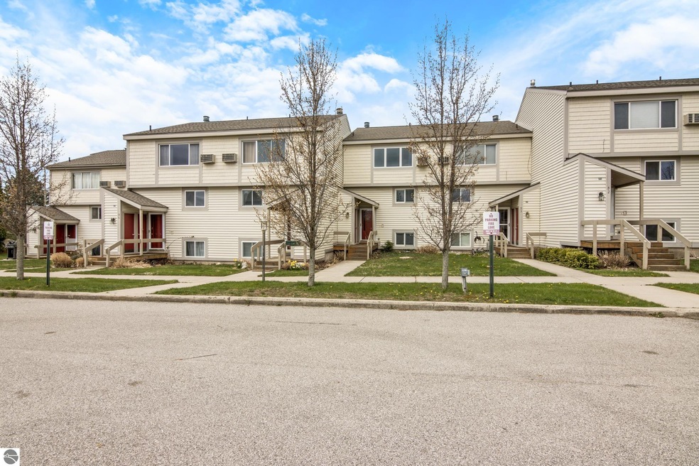 5000 S Townhouse Dr unit B4, Cedar, MI 49621 - photo 1