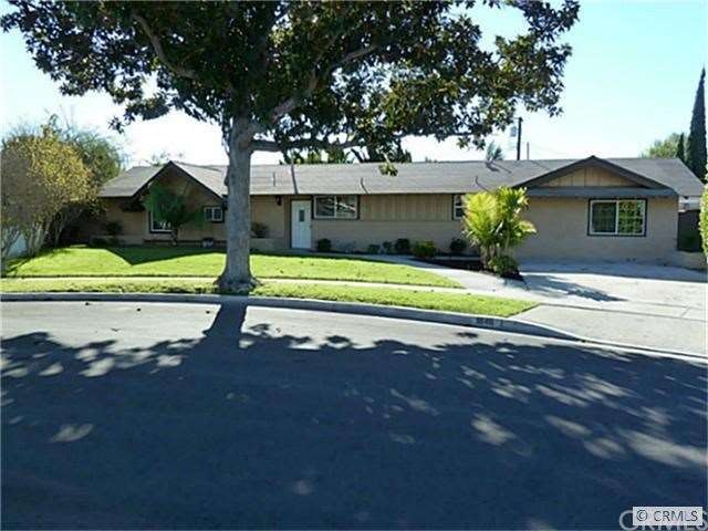 Beautiful Home with good size front yard. New windows