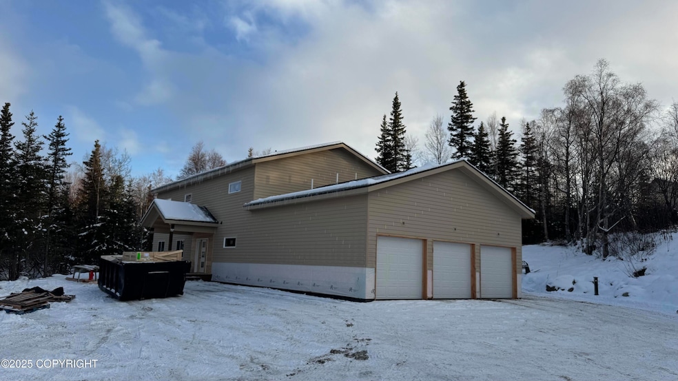 10581 Hillside Dr, Anchorage, AK 99507 - photo 1