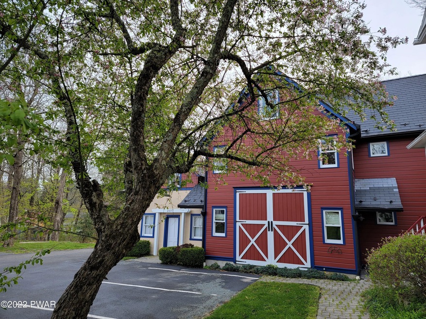 207 E Harford St, Milford, PA 18337 - photo 1