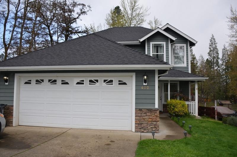 402 NW Pleasant View Dr, Grants Pass, OR 97526 - photo 1