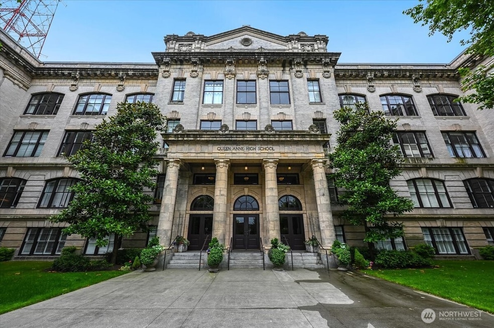 Pending $449,950 • Co-Listing Agent