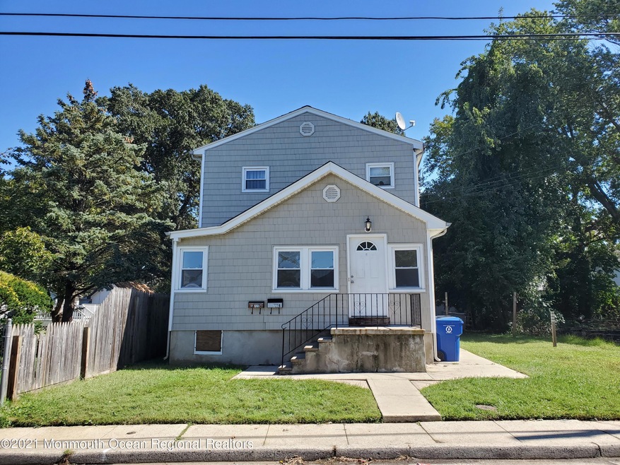 722 Monmouth Pkwy unit 1, North Middletown, NJ 07748 - photo 1