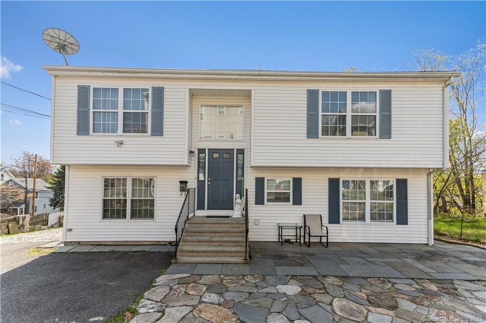 43 Summitt Ave, Norwalk, CT 06854 - photo 1