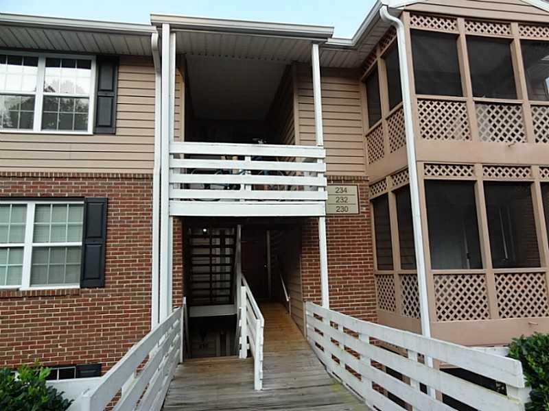 Facade/Exterior Front. Beautiful Condo in Martins 