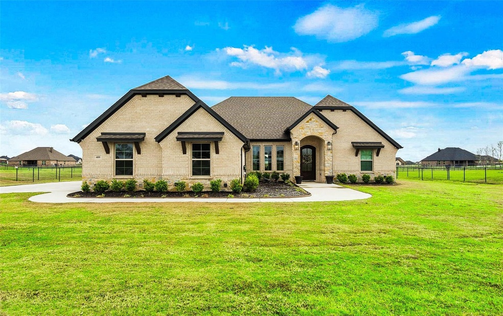 409 Venadito Dr, Godley, TX 76044 - photo 1