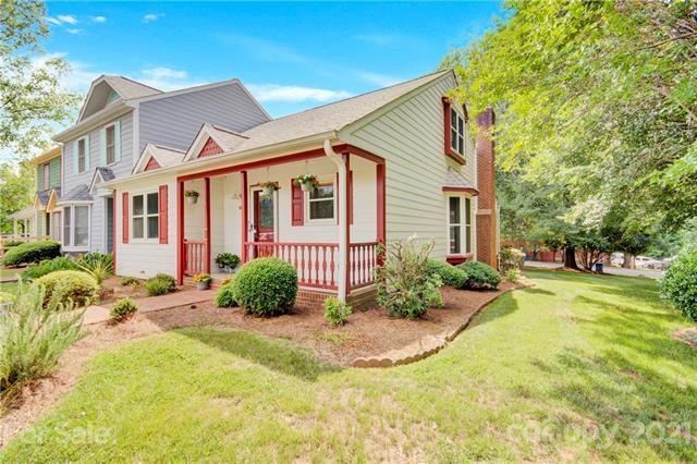 807 Prince Albert Ct unit 32, Statesville, NC 28677 - photo 1