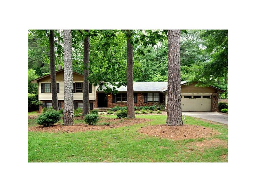 1530 Kahanna Dr, Decatur, GA 30033 - photo 1
