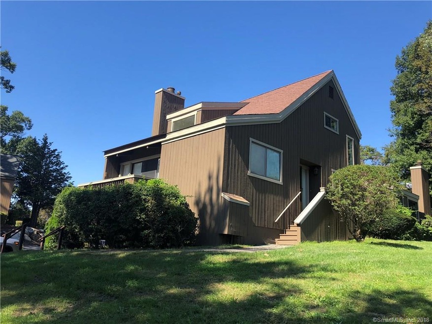 528 Narraganset Ln unit B, Stratford, CT 06614 - photo 1