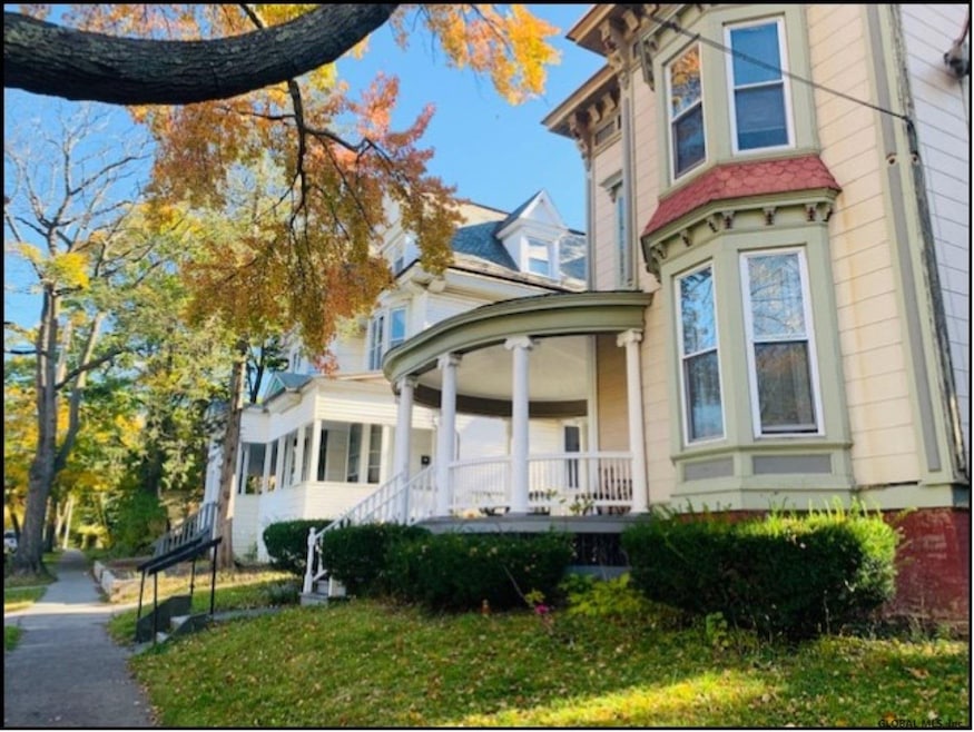 102 S Lake Ave unit 106 SOUTH LAKE AVE, Albany, NY 12208 - photo 1