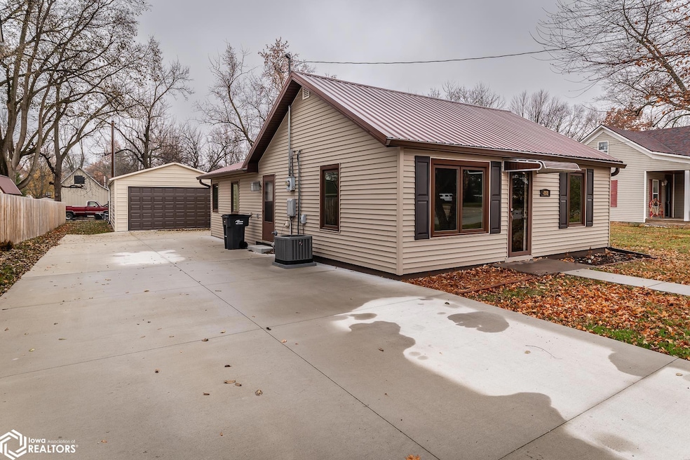 408 2nd St, Cambridge, IA 50046 - photo 1