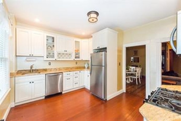 539 E 7th St unit 2, Boston, MA 02127 - photo 1