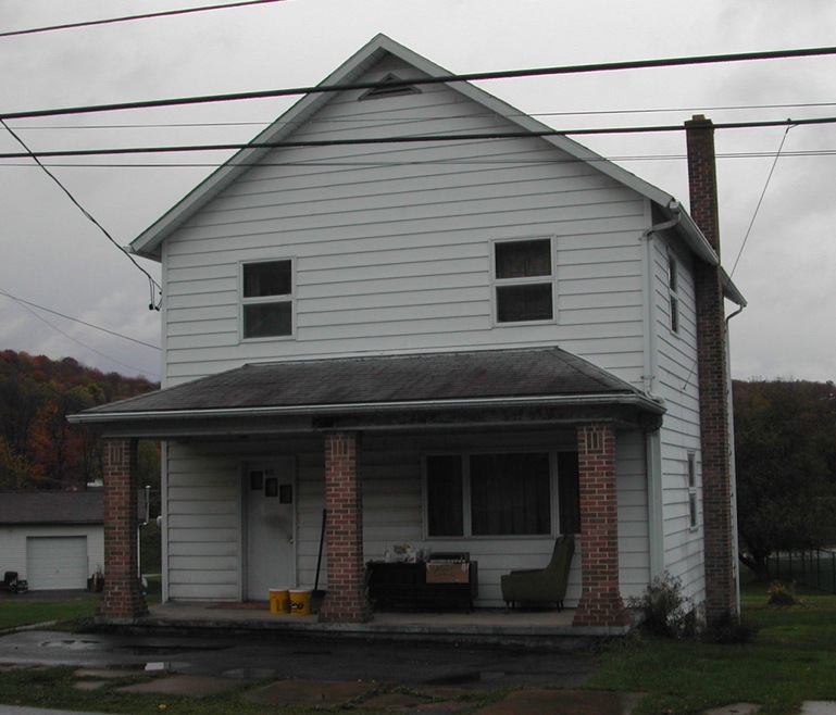 60 Penn St, Cherry Tree, PA 15724 - photo 1