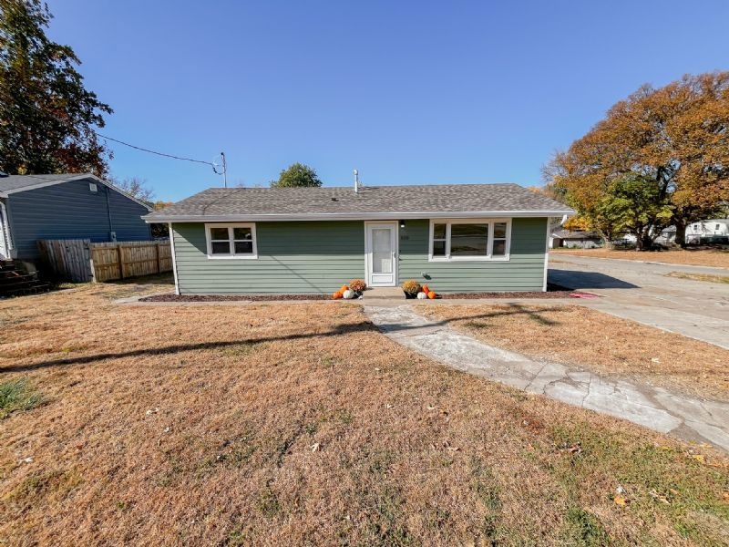 600 Harrison St, Shenandoah, IA 51601 - photo 1