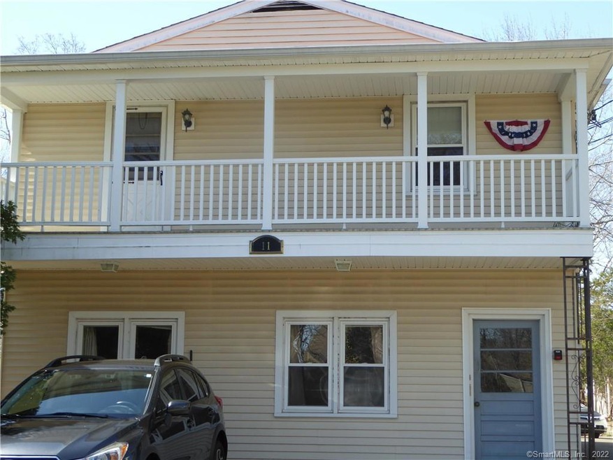 11 Hamre Ln unit 1, 2nd flr, Branford, CT 06405 - photo 1