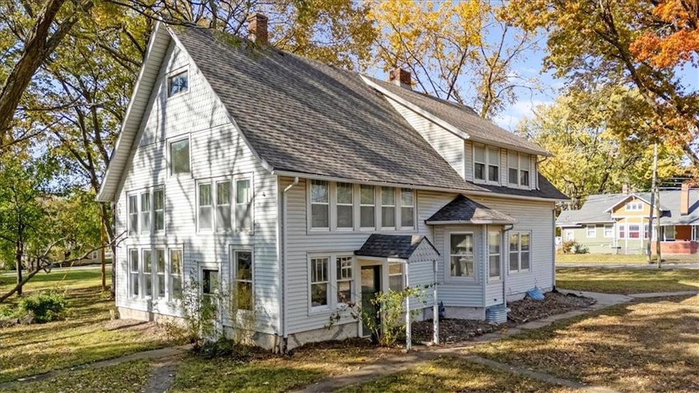 For Sale $349,950 • Co-Listing Agent