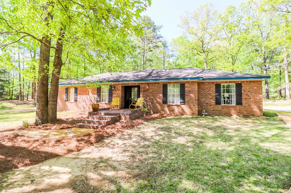 105 Lakeway Dr, Oxford, MS 38655 - photo 1