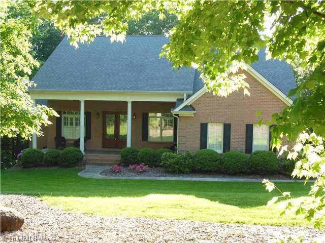 283 Westminster Ct, Asheboro, NC 27205 - photo 1