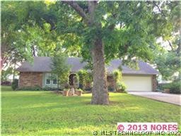 12330 E 137th St S, Broken Arrow, OK 74011 - photo 1
