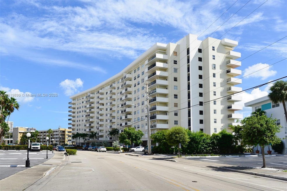 401 Golden Isles Dr unit 613, Hallandale Beach, FL 33009 - photo 1