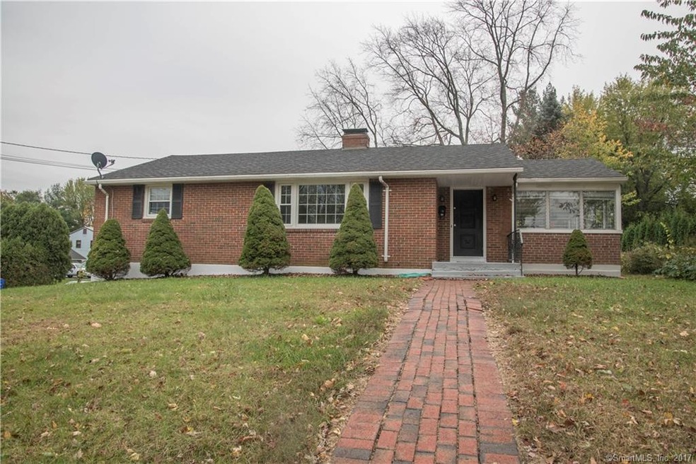 WELCOME HOME TO 476 WELLS RD!