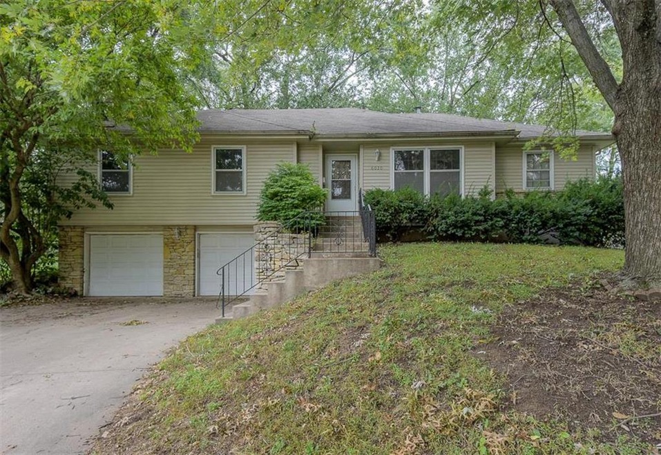 6020 Halsey St, Shawnee, KS 66216 - photo 1