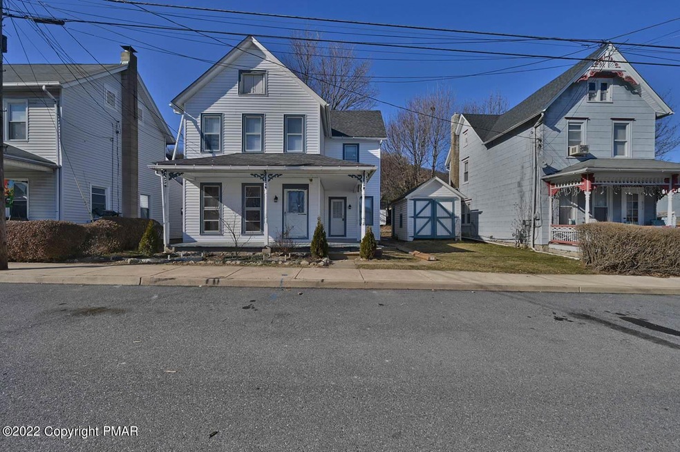 635 William St, Pen Argyl, PA 18072 - photo 1