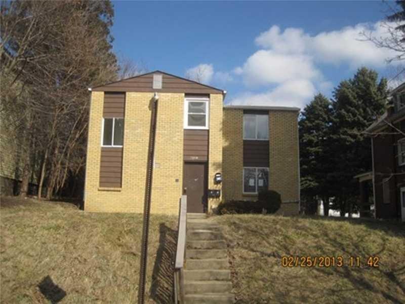 1023 Wallace Ave, Pittsburgh, PA 15221 - photo 1