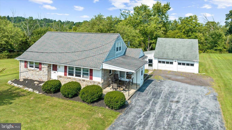 1415 N State St, Pottstown, PA 19464 - photo 1